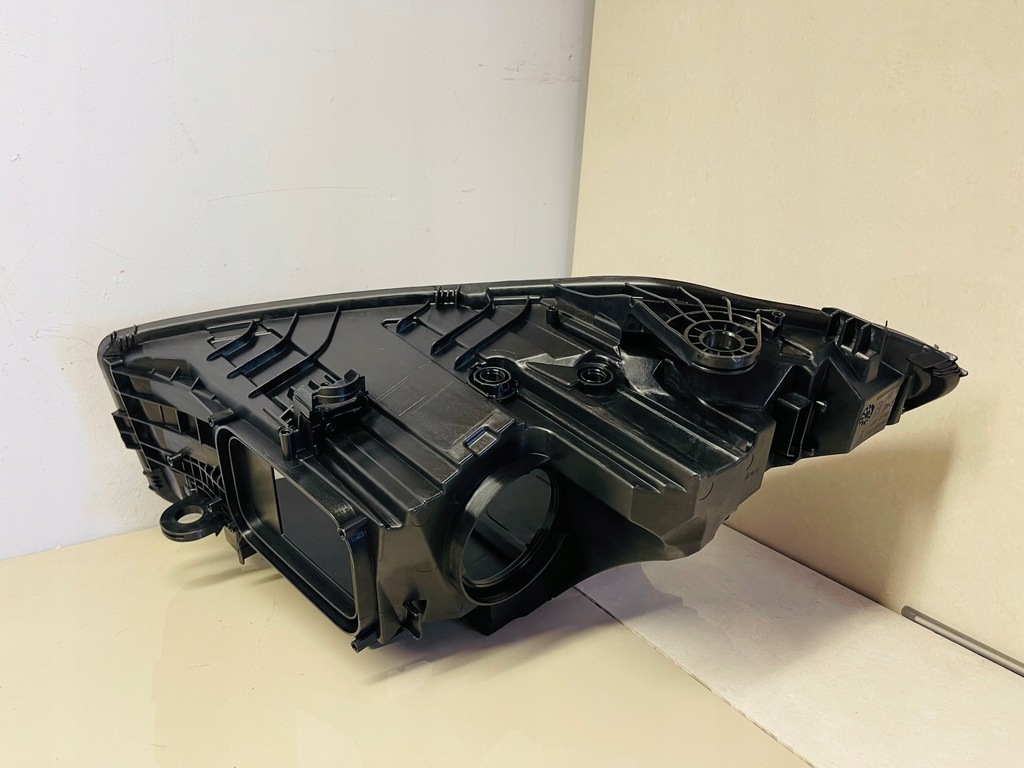 фото №7, Корпус корпус права лампи mercedes c klasa w206