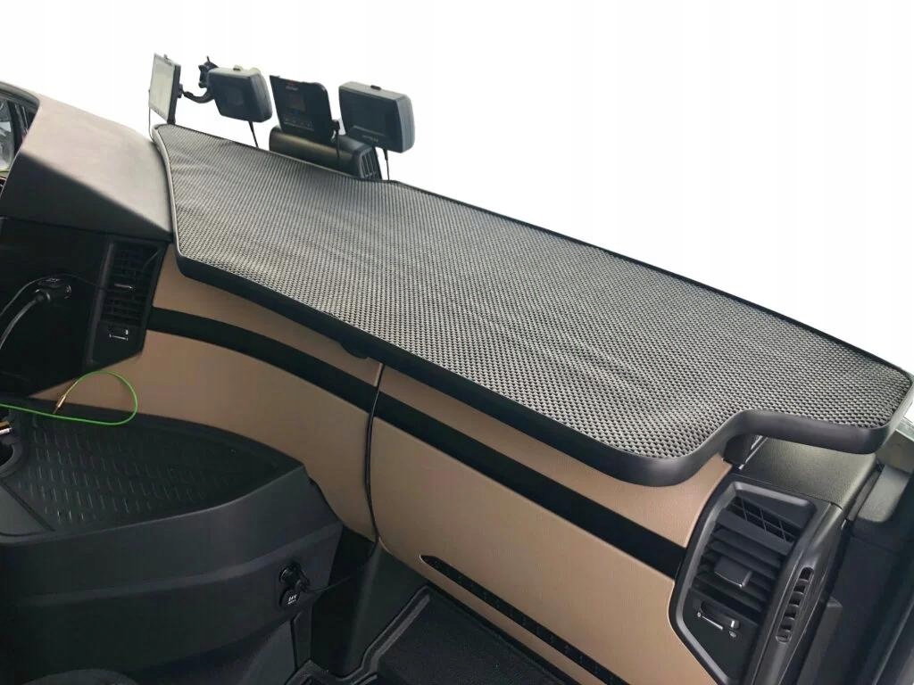 фото №1, Большая полка с мат противоскользящая do mercedes actros, antos, arocs