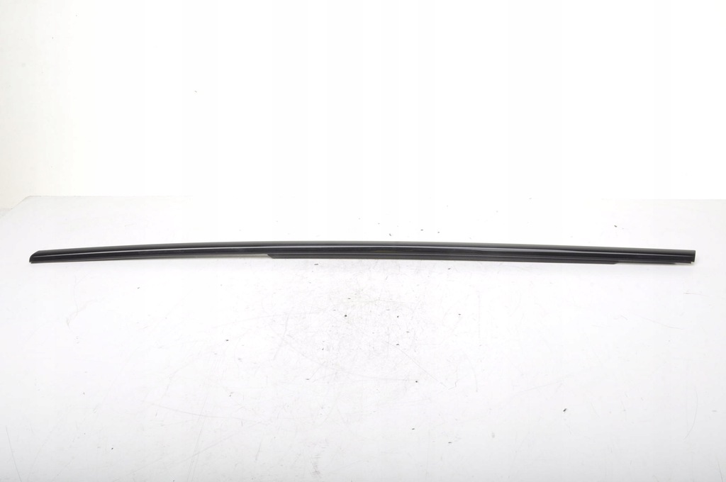 фото №1, Bmw f40 молдинг стекло подоконная задняя левая