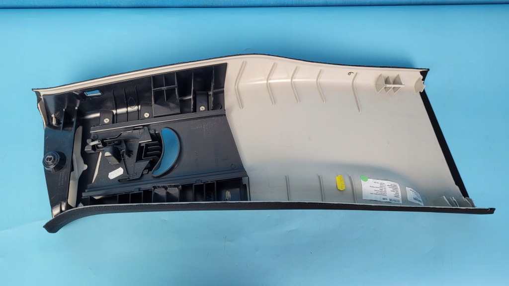 фото №12, Mercedes eqe w295 350+ 23r захист накладка стійка b ліва a2956907102