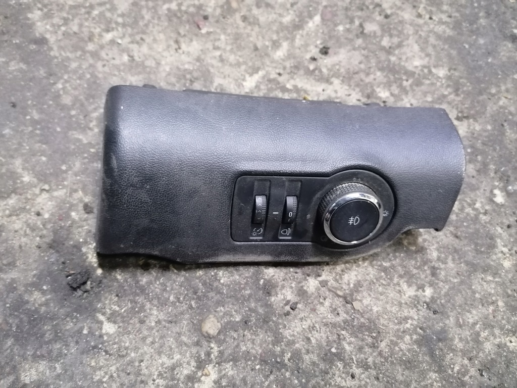 фото №1, Opel zafira c переключатель света панель корпус