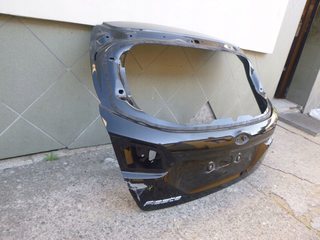 фото №3, Ford fiesta mk8 крышка багажника задняя