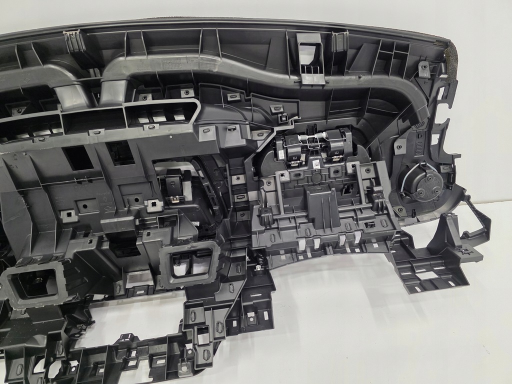 фото №12, Консоль приборная панель renault trafic iv nissan nv300 681008379r 681009624r 21 -