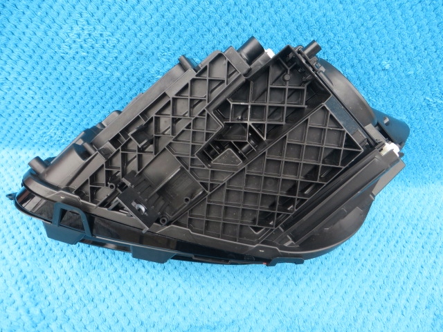 фото №12, Mercedes b w247 лампа права led performance