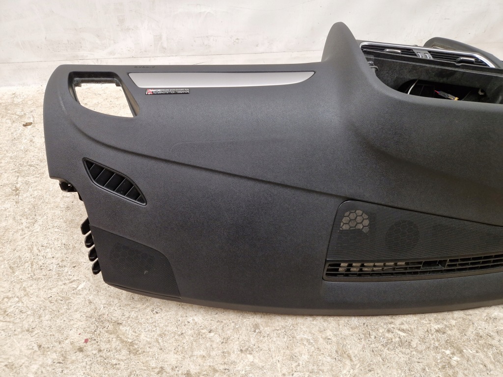 фото №6, Audi a4 b8 8k0 консоль оригинал приборная панель приборная подушки безопасности демонтаж подушка безопасности