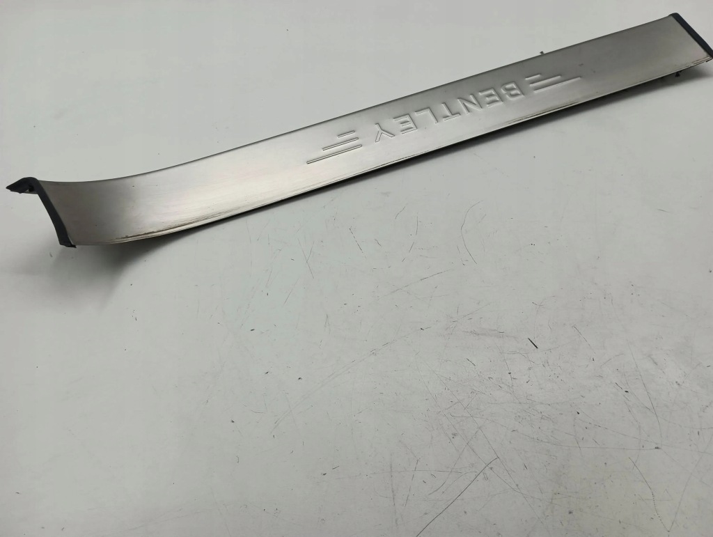 Bentley flying spur 2005 накладка порог дверь передних 3w5853538b Недорого