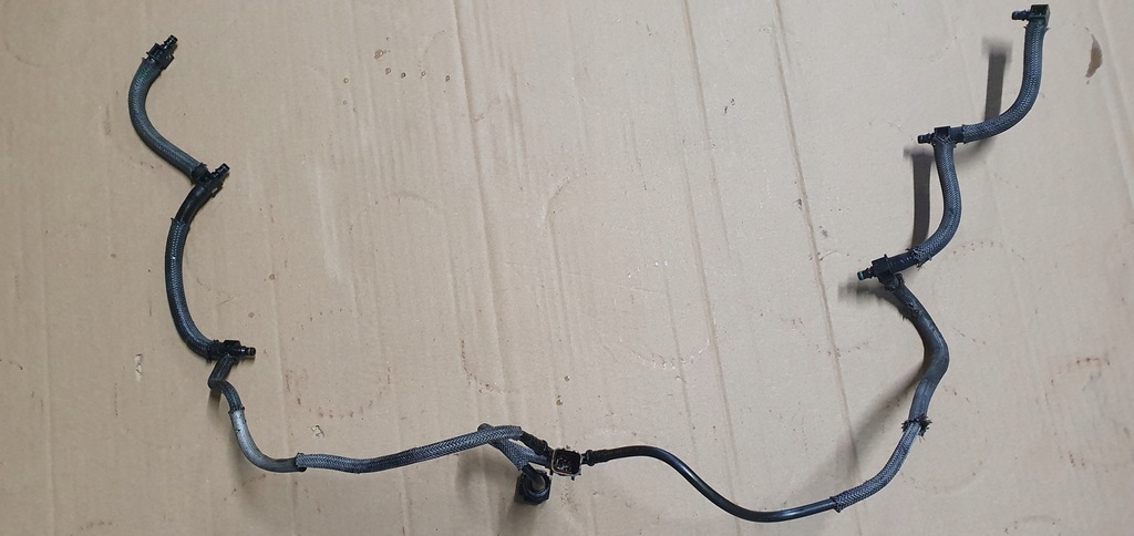 фото №1, Citroen c5 iii x7 - шланг сливной 2.7hdi