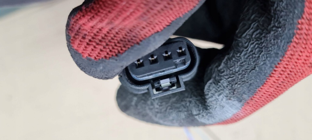 A6 c7 4g рестайлинг  штекер колодка соединитель расходомер 4f0973704 a4 b9 b8 q5 Недорого