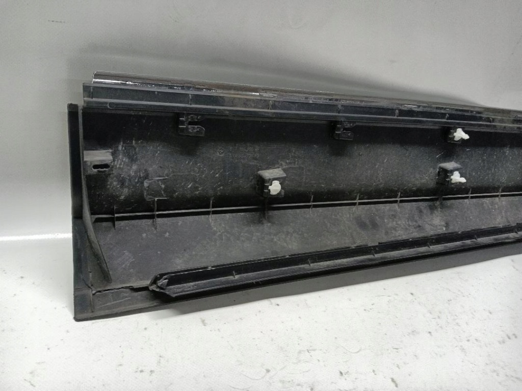 фото №5, Молдинг двері лівий перед vw tiguan ii 5na854939