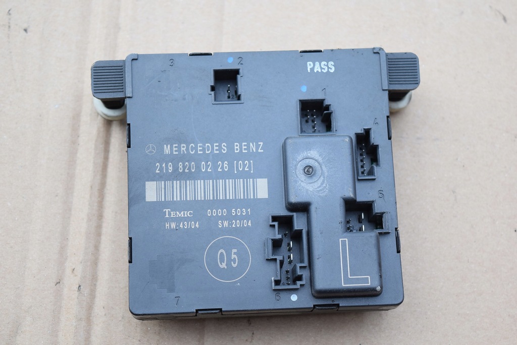 фото №1, Mercedes w219 модуль дверь левый задняя 2198200226