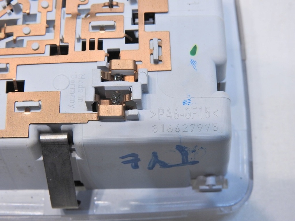 фото №6, Лампа освещение потолочный задняя insignia a kombi