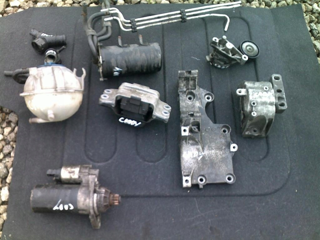 фото №1, Vw caddy 2,0 sdi - подушка двигателя