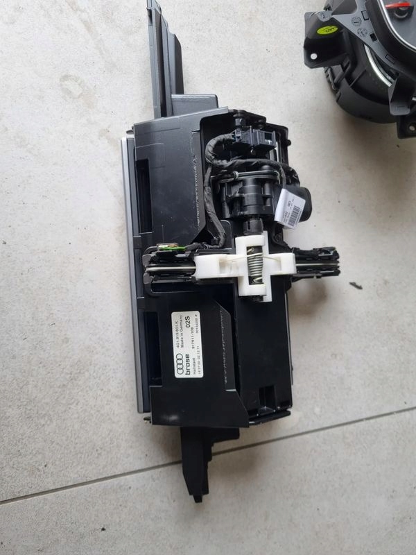 фото №1, Екран монітор mmi audi a6 c7 4g1919601k kompletny