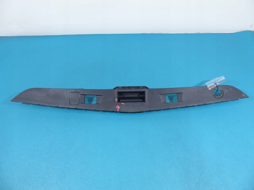 фото №1, Ручка крышки задняя mercedes w212 sedan