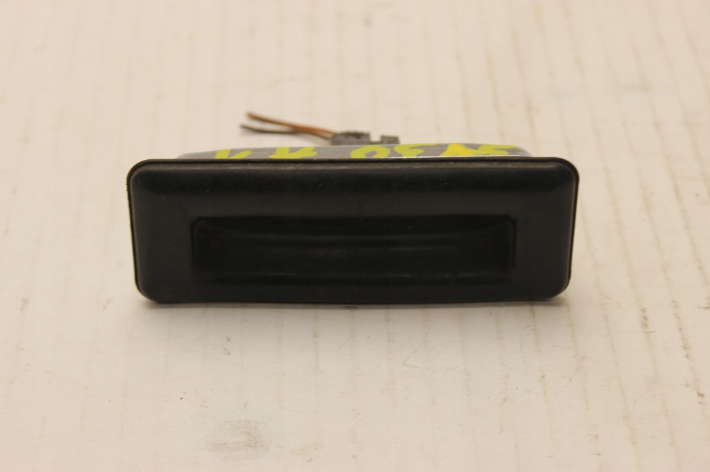 фото №1, Ручка микровыключатель крышки задняя audi a1 10r-