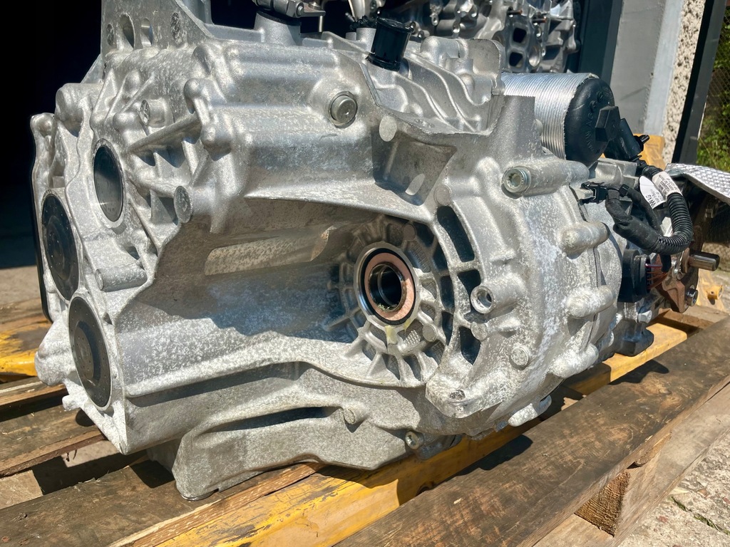 фото №3, Vw arteon fl r-line nowa коробка передач передач 4x4 dsg vel ad7gc006