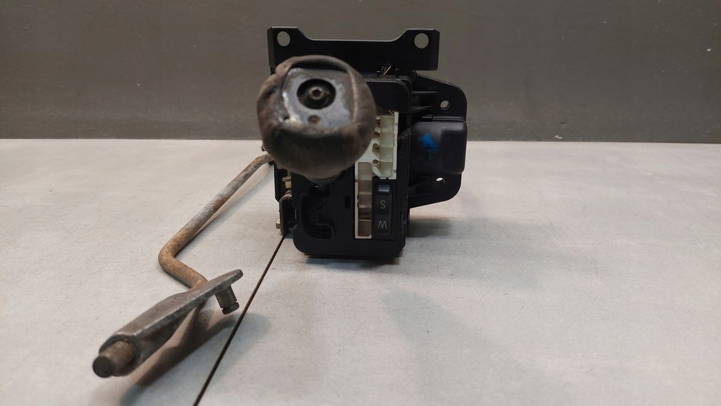 фото №1, Выборщик передач автоматическая коробка передач mercedes clk c208