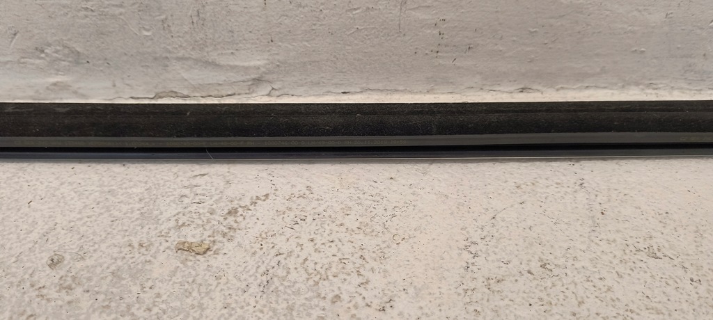 фото №11, Хром молдинг двері правий перед tesla model 3 iii