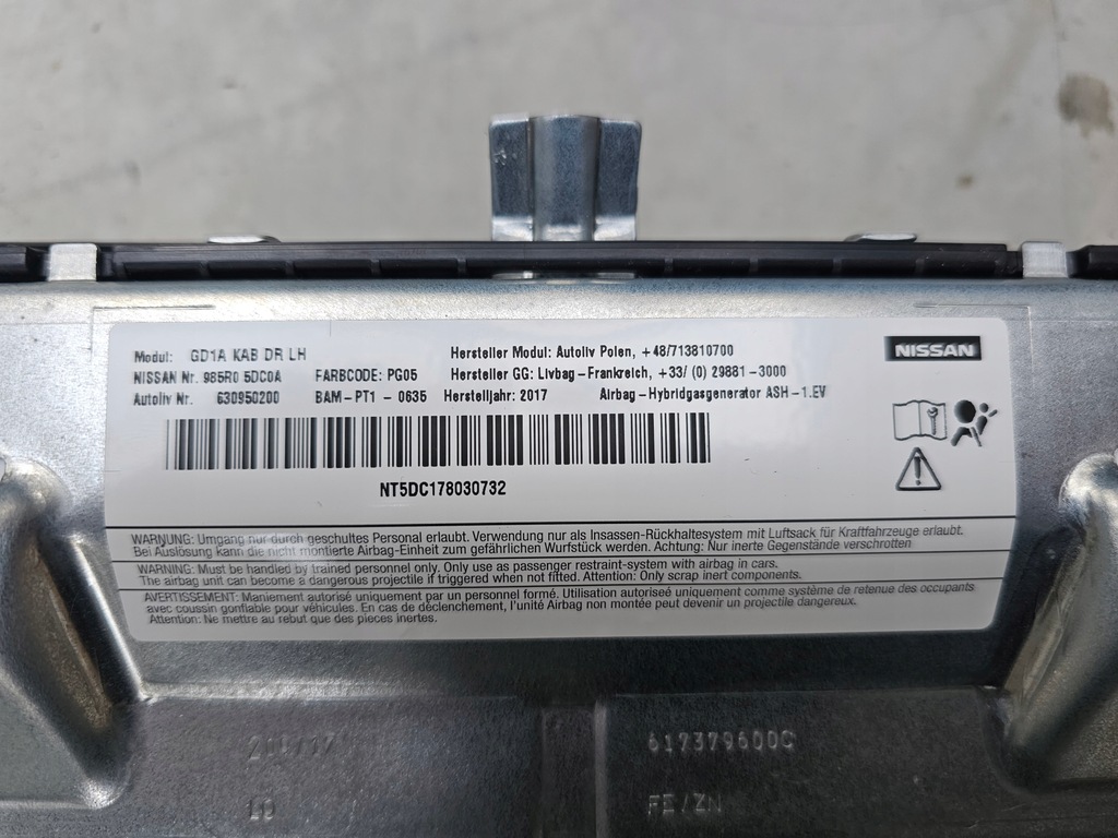 фото №10, Приборная панель консоль подушка безопасности ремни infiniti q30