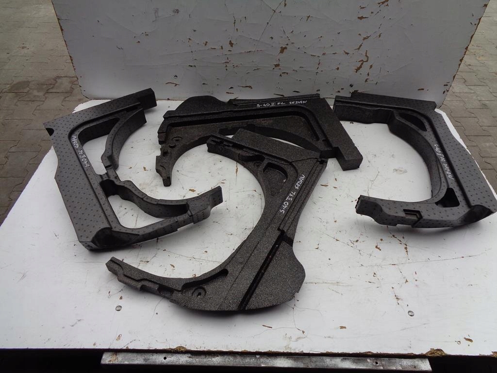 фото №1, Вкладка пінополістирол багажника volvo s40 ii fl