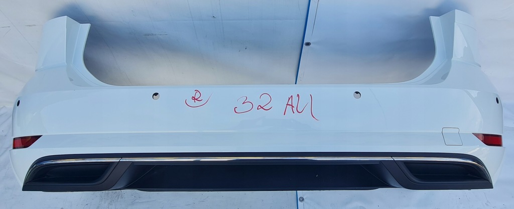 фото №2, Vw golf 7 / golf 7 lift kombi бампер задняя l0k1 r32