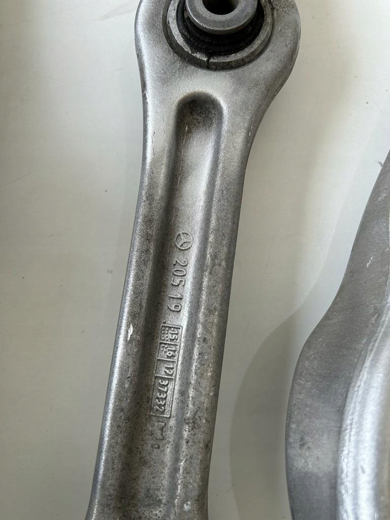 фото №6, Mercedes 213 253 glc amg 4matic поворотный кулак рычаг