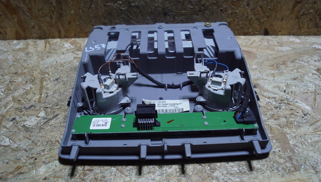 фото №9, Volkswagen оригинальный номер 3d0947136