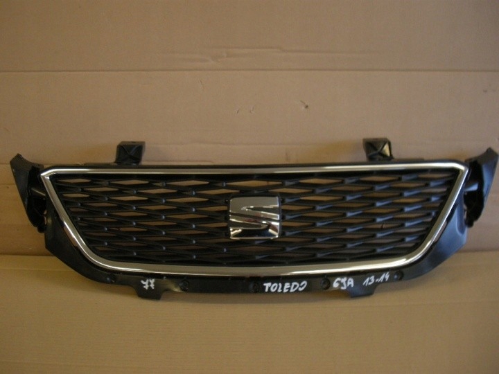 фото №2, Seat toledo 2013 решётка радиатора перед