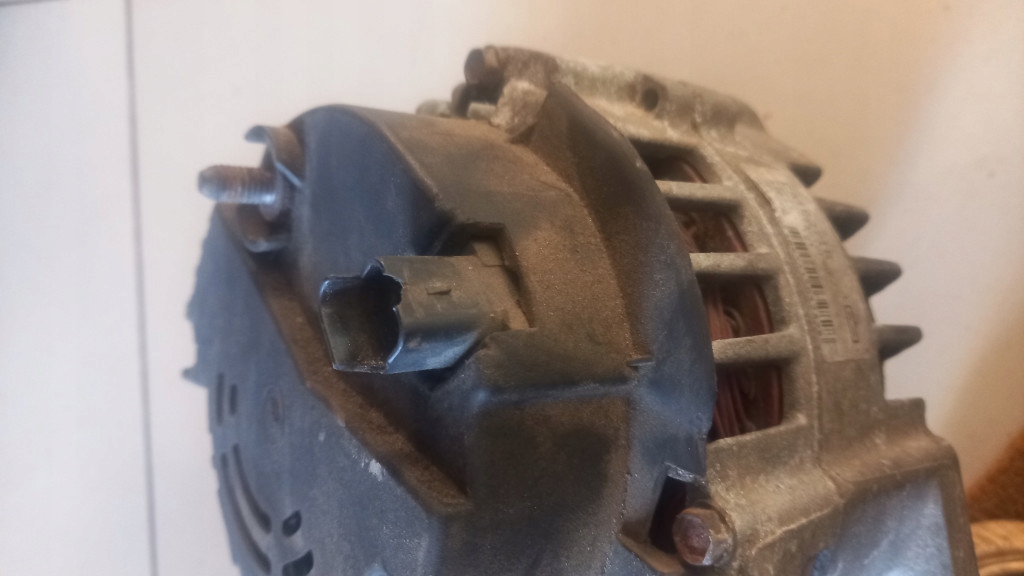 Генератор vw passat b5.5 рестайлинг  01r универсал ca1627ir Недорого