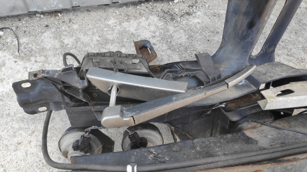 Ремінь передній підсилювач балка range rover iii l322 в Україні