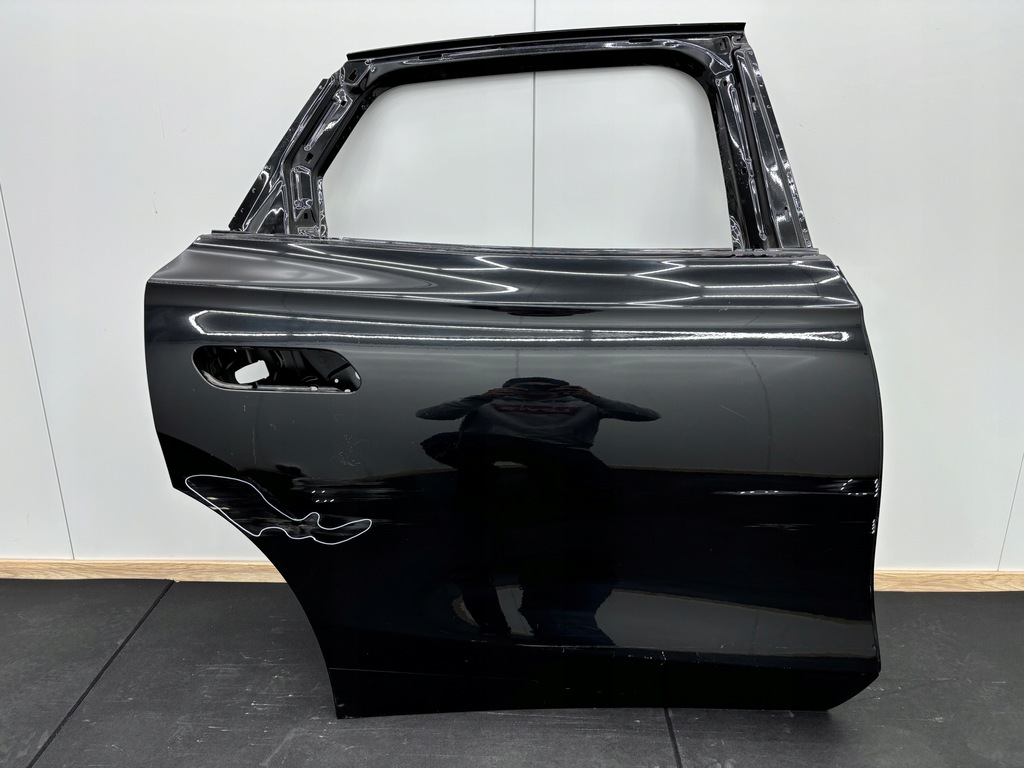 фото №1, Volkswagen vw id.7 id7 дверь правое задние задняя