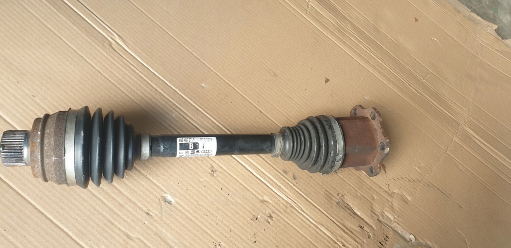 фото №3, Привідний вал ліва права 4g0407271f