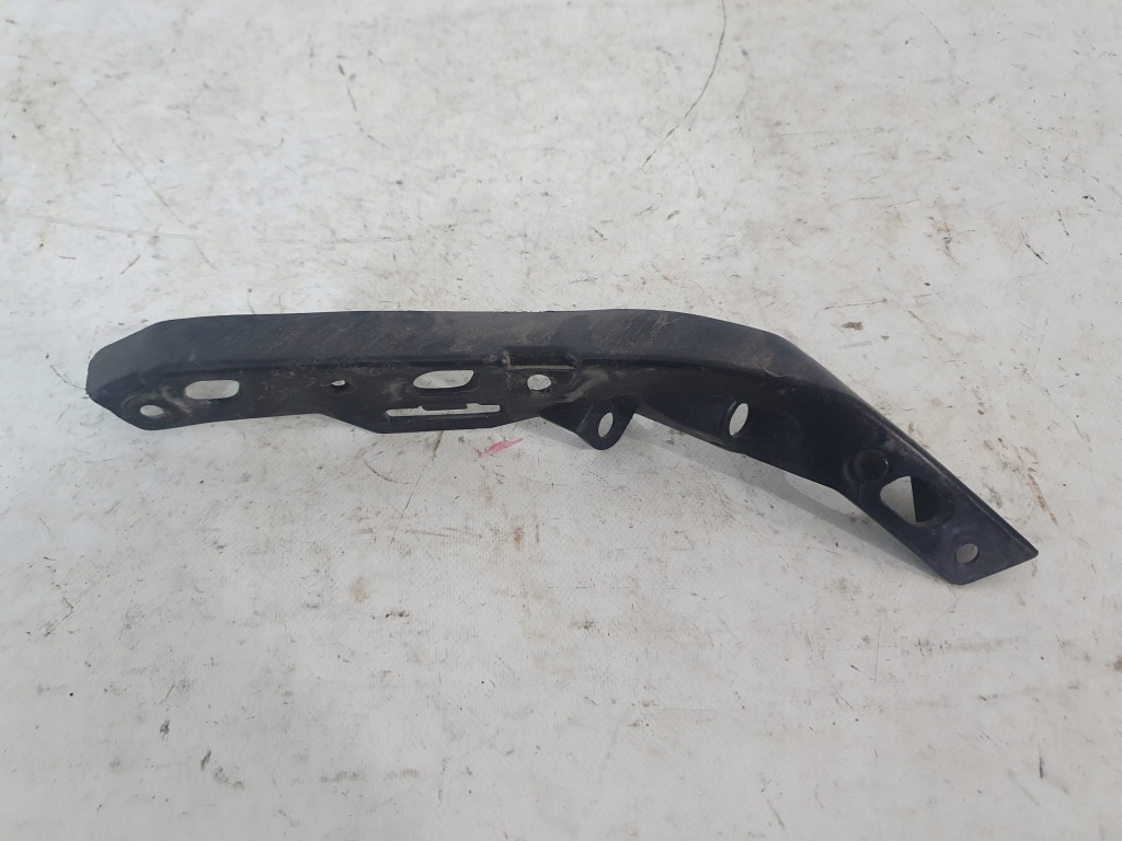 Oryg charger lift 15- направляющая бампера перед левый 68213538ac Цена