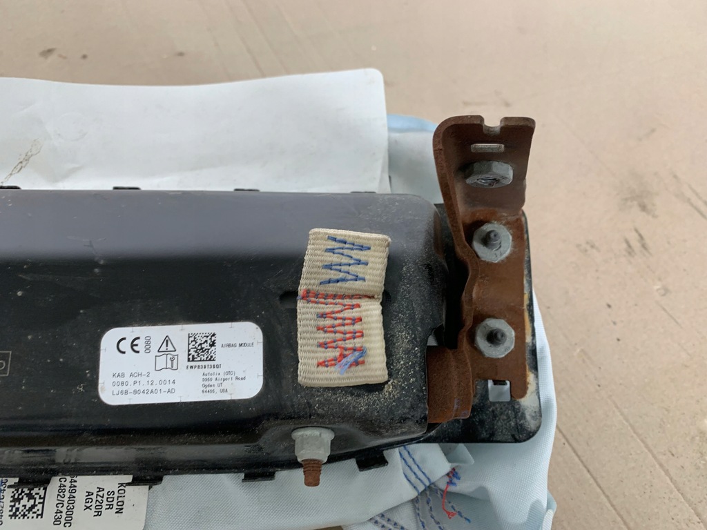 фото №9, Ford mustang mach-e rwd 75.7kwh подушка воздушная колено коленная подушка безопасности подушка безопасности