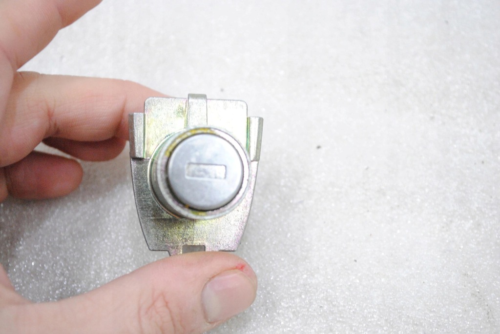 фото №3, Ключ замок зажигания вкладка набор jeep renegade новый