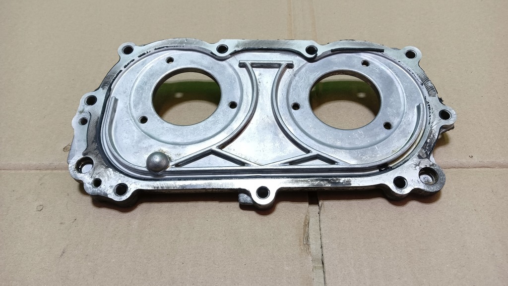 фото №9, A2740150100 кришка корпус розподільний вал mercedes w204