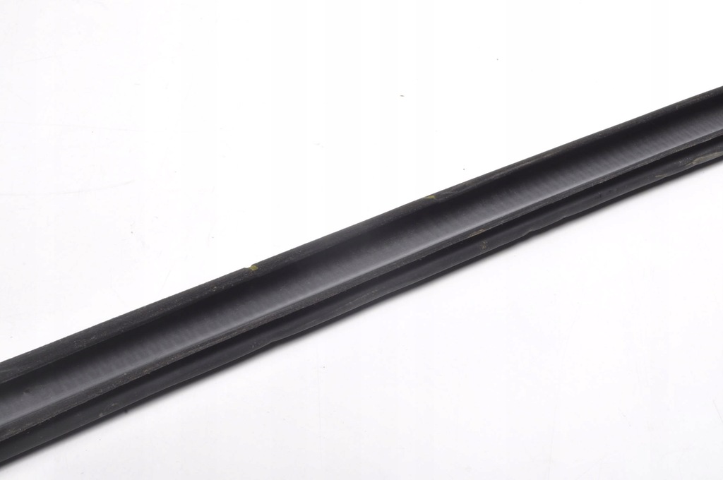 фото №12, Ferrari california 4.3 прокладка дверь правая 069989200