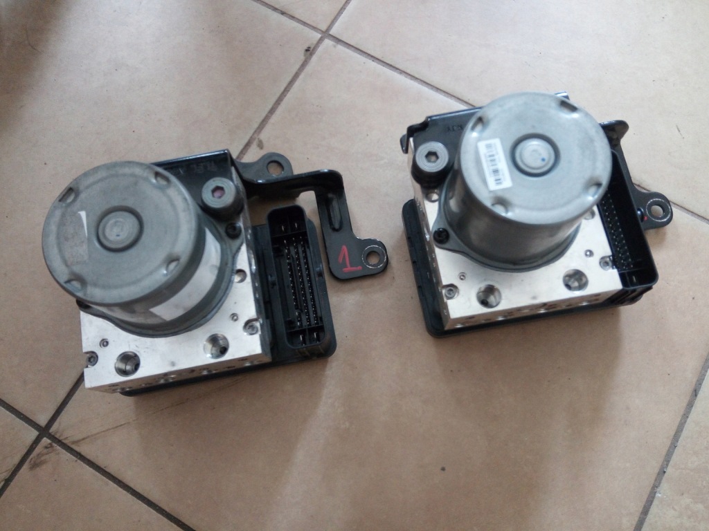 фото №1, Насос abs hyundai tucson iii be6008y102 oryg.