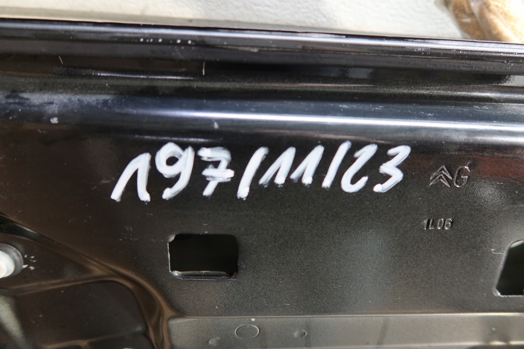 фото №10, Дверь левый задняя citroen c5 iii x7 sedan лак ktvd