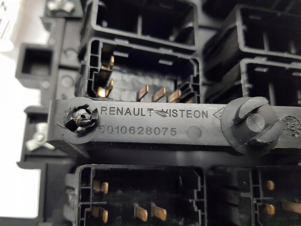 фото №2, Перемикач 5010628075 renault midlum d 280 e6
