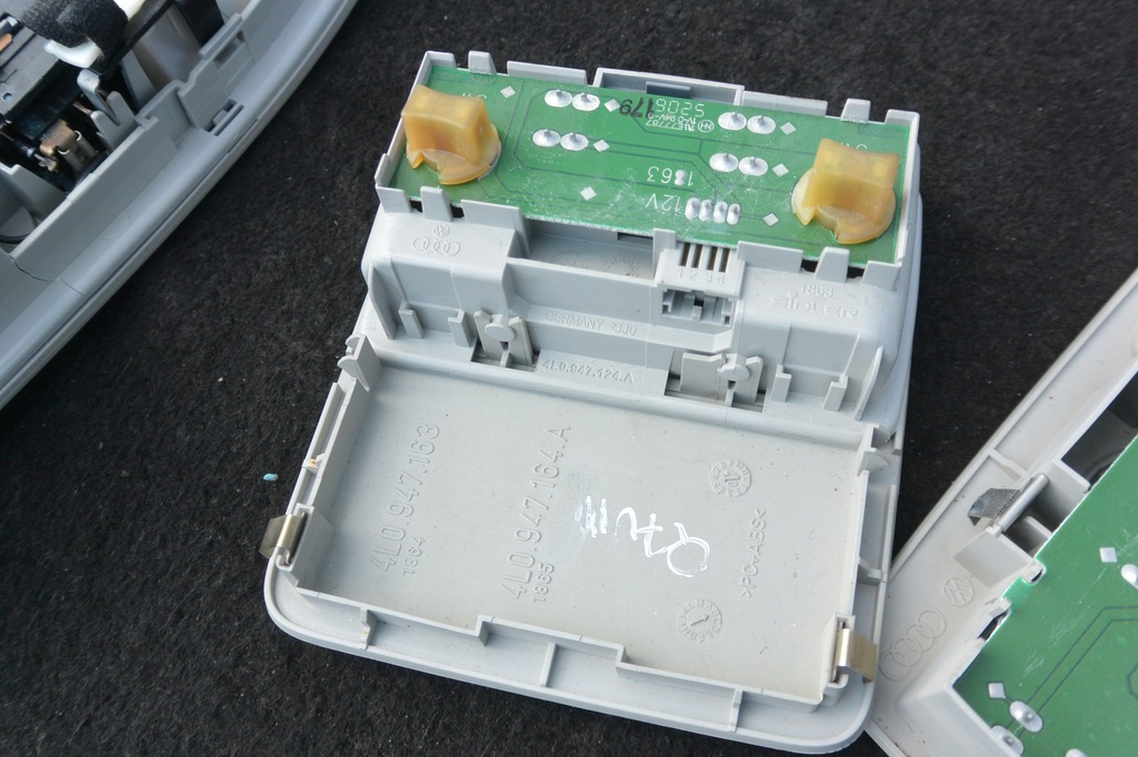 фото №14, Лампа потолочный kpl панорама audi q7 4l