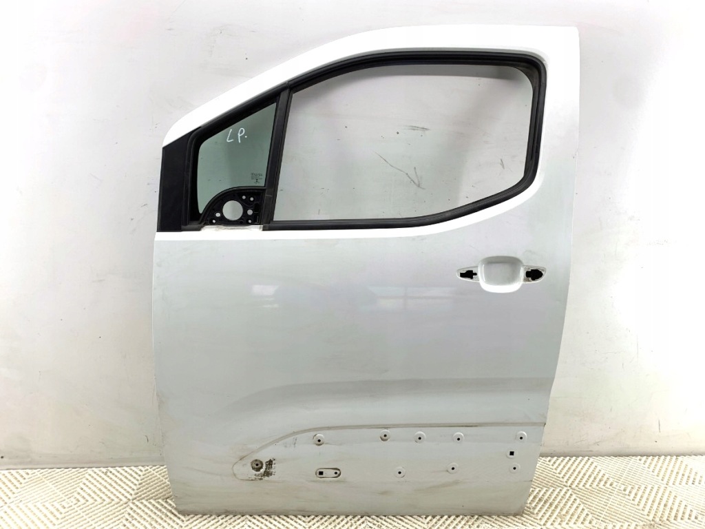 фото №1, Дверь левый перед toyota proace van minibus blanc banquise