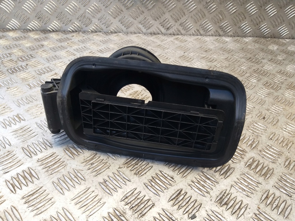 фото №1, Bmw 5 f11 дизель бензин заливная горловина топлива крышка