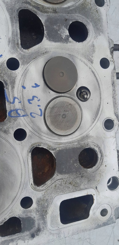 фото №11, Головка двигуна 2.3 v5 agz 071103373h