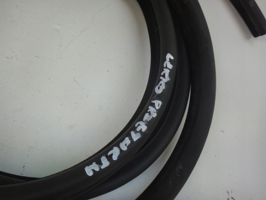 фото №5, Прокладка дверь левая правая задняя задняя bmw e39 kombi