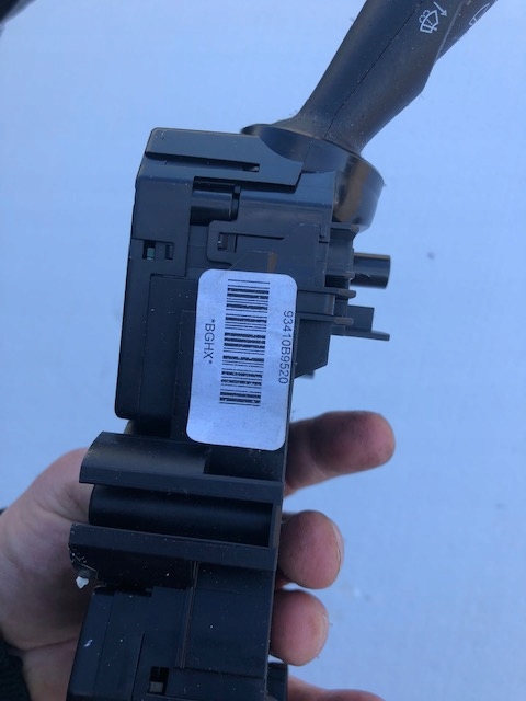 фото №6, Hyundai i10 ii 2014 rok перемикач комбінований