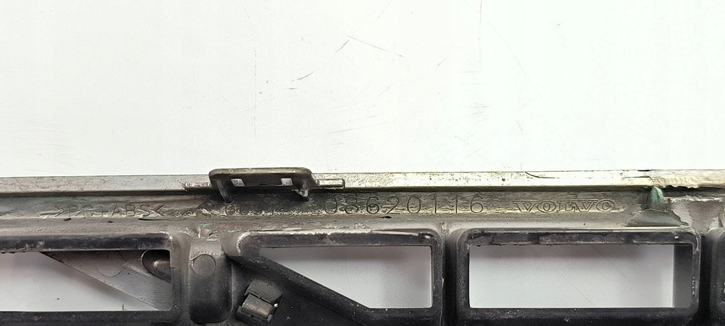 фото №2, Решётка радиатора решётка радиатора 08620116 volvo s40 ii