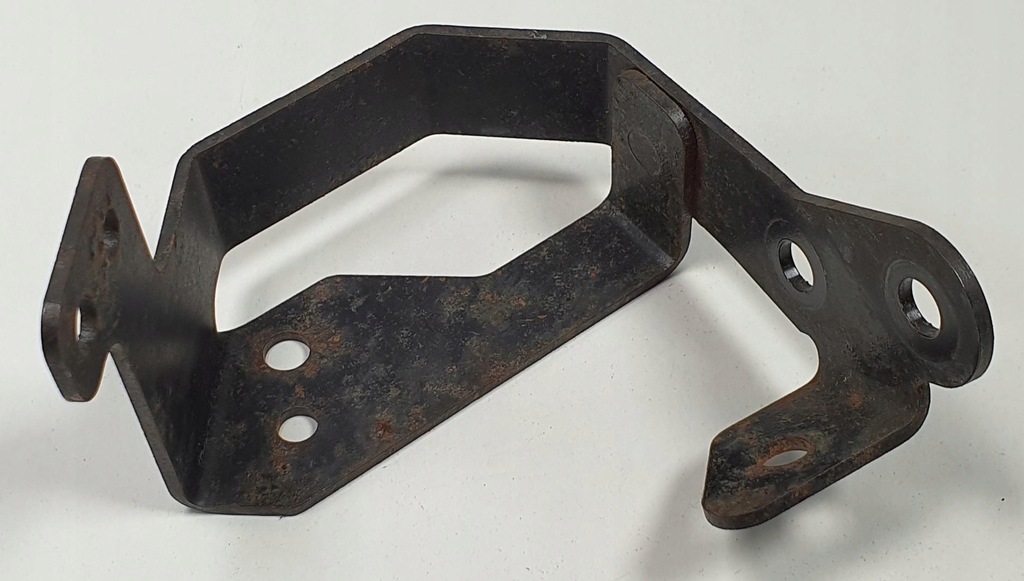 фото №2, Кронштейн кронштейн левый перед aston martin rapide