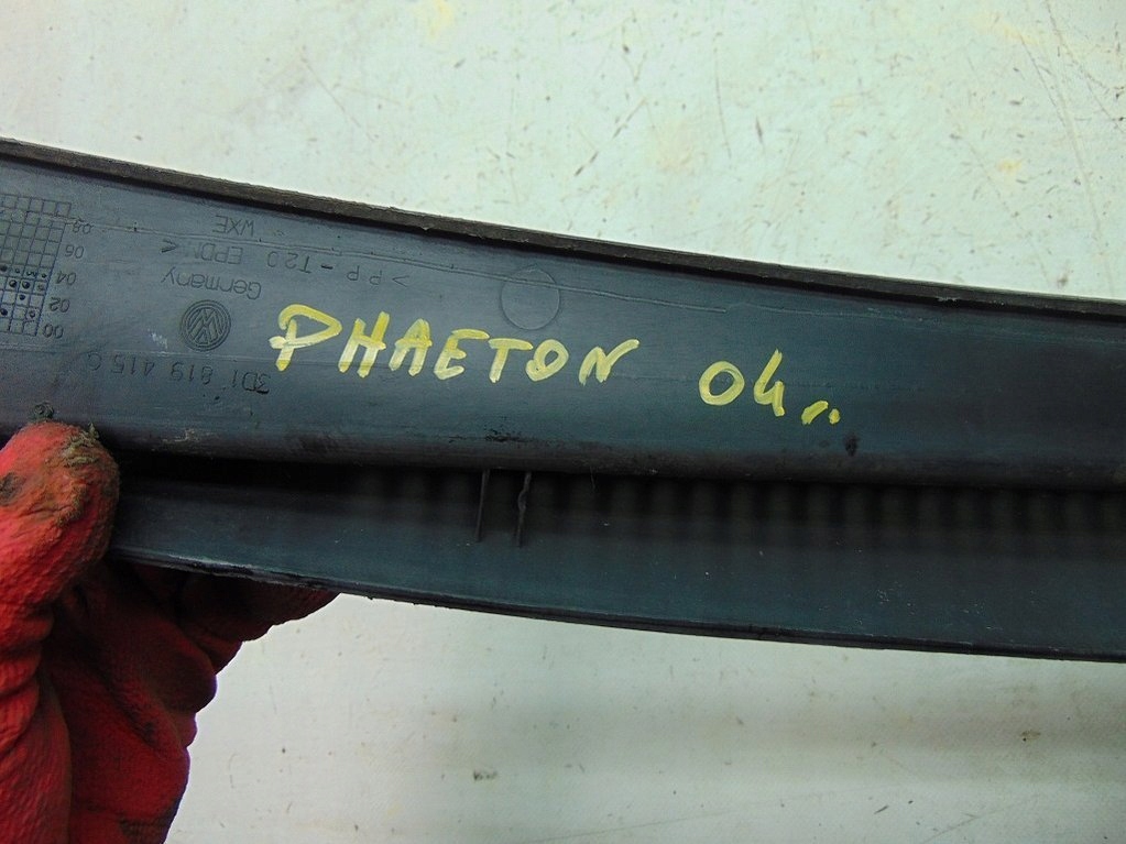 фото №11, Vw phaeton 3.0 04r жабо пластиковый корпус