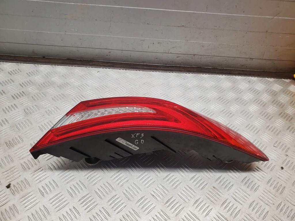 фото №8, Jaguar xf vpcx2x13a517ag задня сторона права лампи задні usa